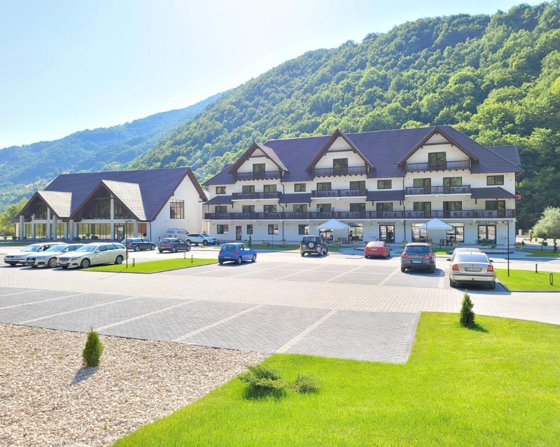 Nedei Hotel&Spa Transalpina Martinie Extérieur photo